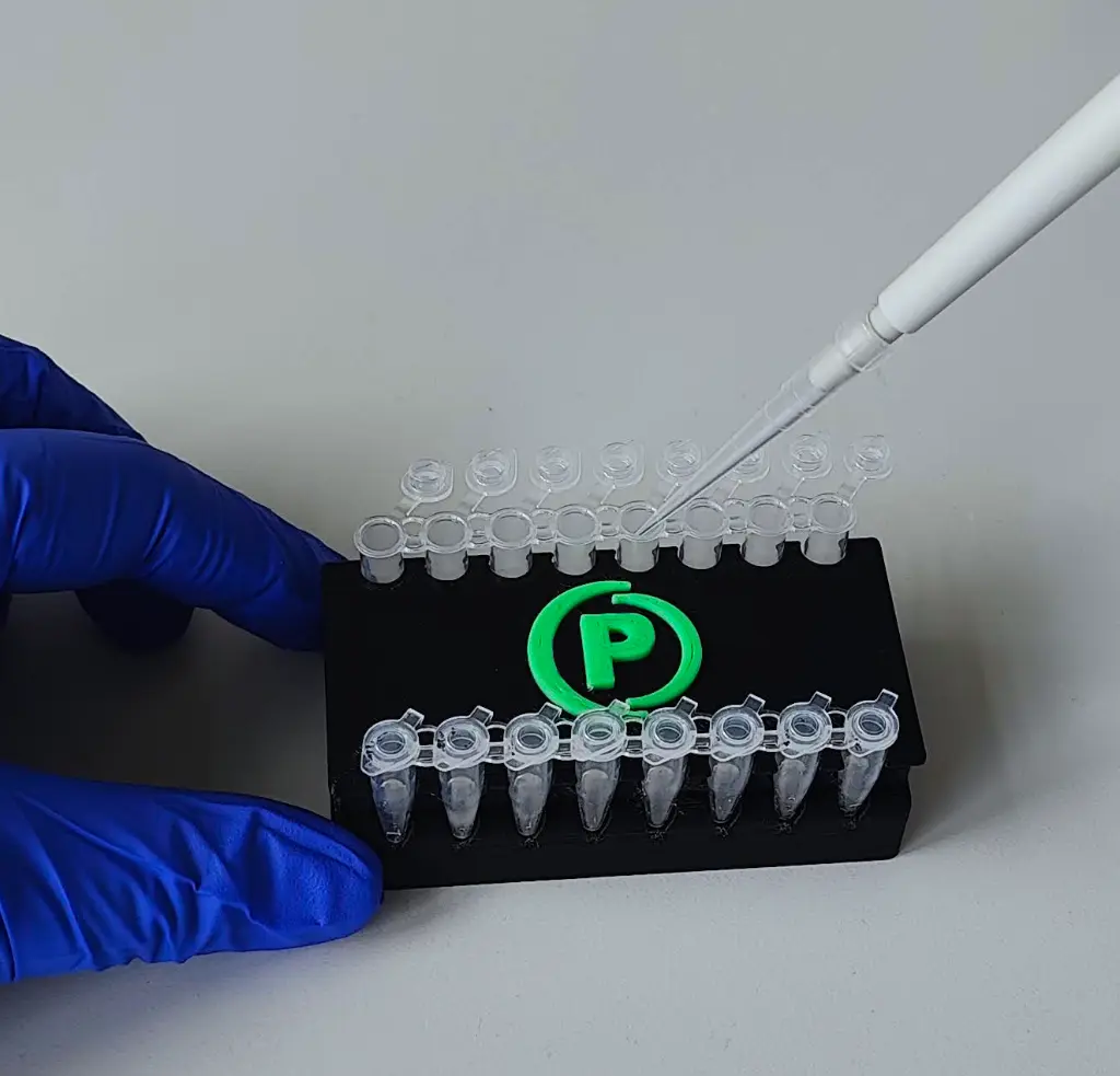 Block_mit_pipette.webp